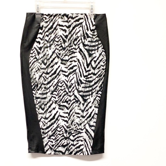 Kardashian Kollection Zebra Pencil Skirt XS - Picture 6 of 8